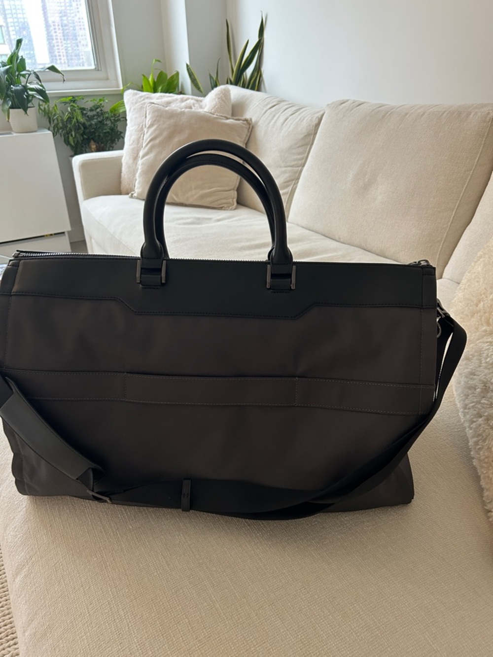 Weekender Bag - Picture 6 of 11